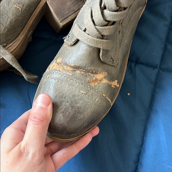 Lace Up Boots with Chunky Heel - Picture 6 of 9